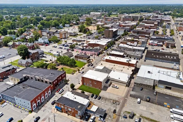 $475,000 | 511 East Main Street, Belleville, IL 62220