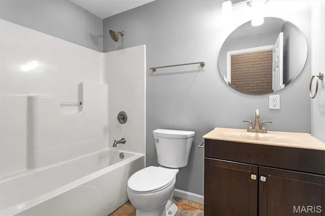 $475,000 | 511 East Main Street, Belleville, IL 62220