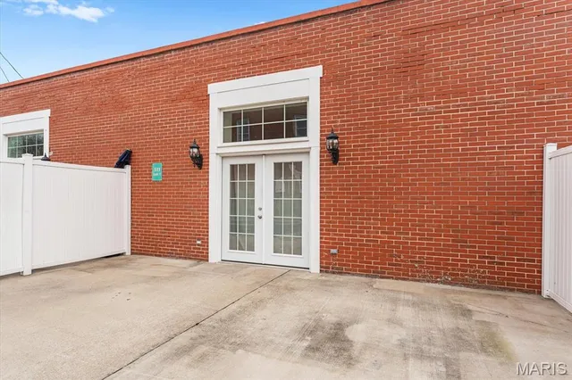 $475,000 | 511 East Main Street, Belleville, IL 62220