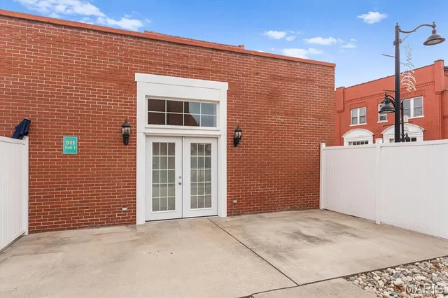 $475,000 | 511 East Main Street, Belleville, IL 62220