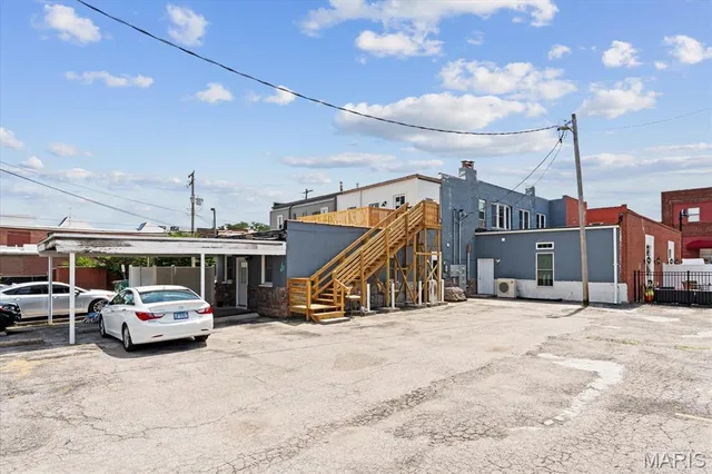 $475,000 | 511 East Main Street, Belleville, IL 62220