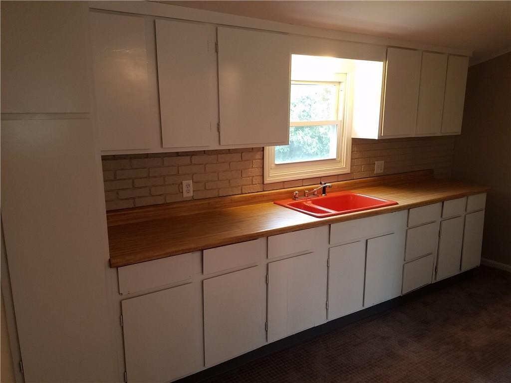 64 Hilton Road Warwick, RI 02889 - Photo 17 of 26