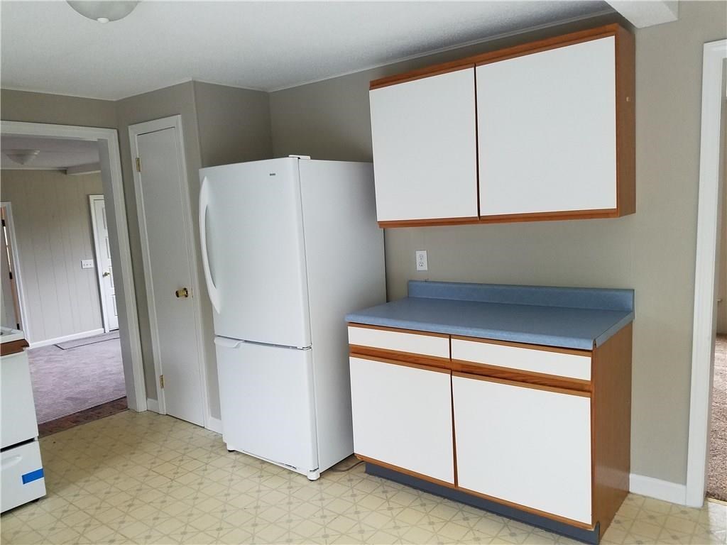 64 Hilton Road Warwick, RI 02889 - Photo 8 of 26