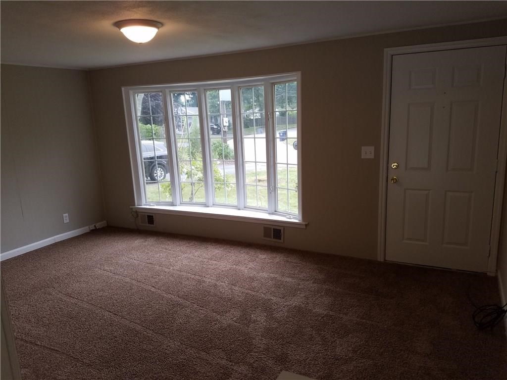 64 Hilton Road Warwick, RI 02889 - Photo 10 of 26
