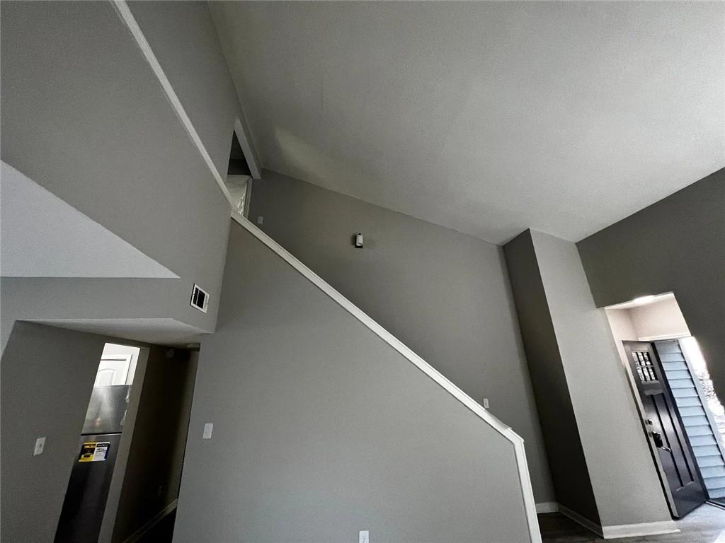 3932 Darryl Lane Gainesville, GA 30506 - Photo 19 of 34 a view of an entryway