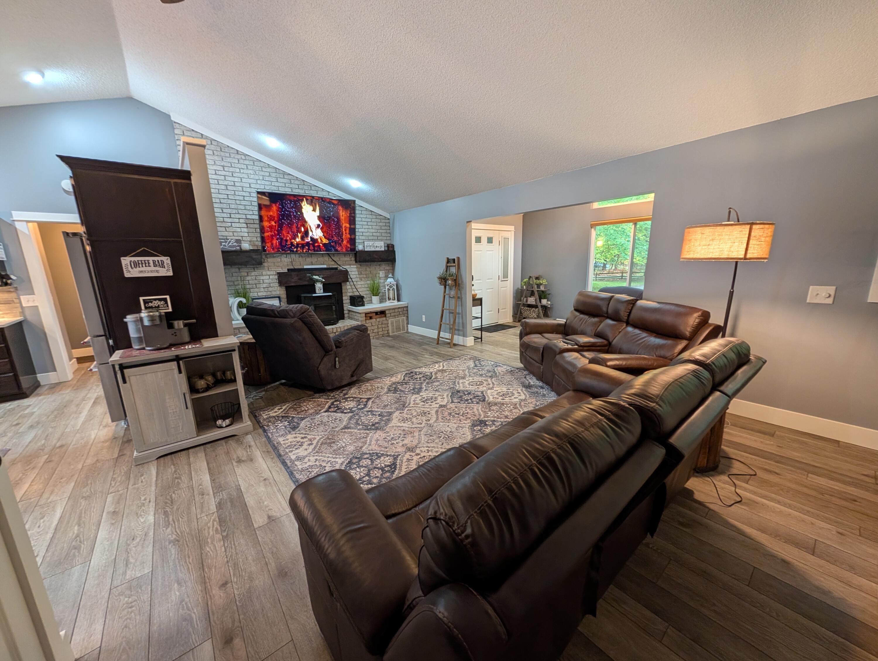 4661 West River Road Muskegon, MI 49445 - Photo 23 of 67 PXL_20251007_140923155