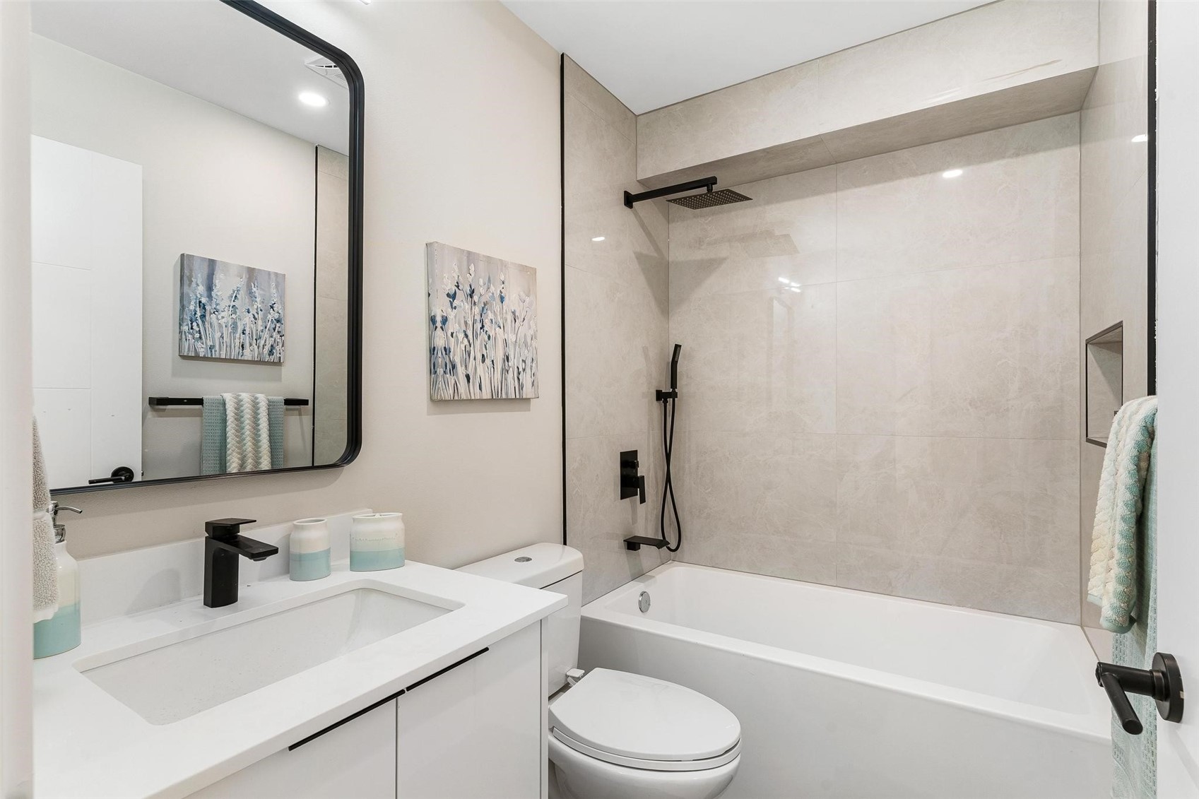 7144 47th Avenue Southwest Seattle, WA 98136 - Photo 17 of 29