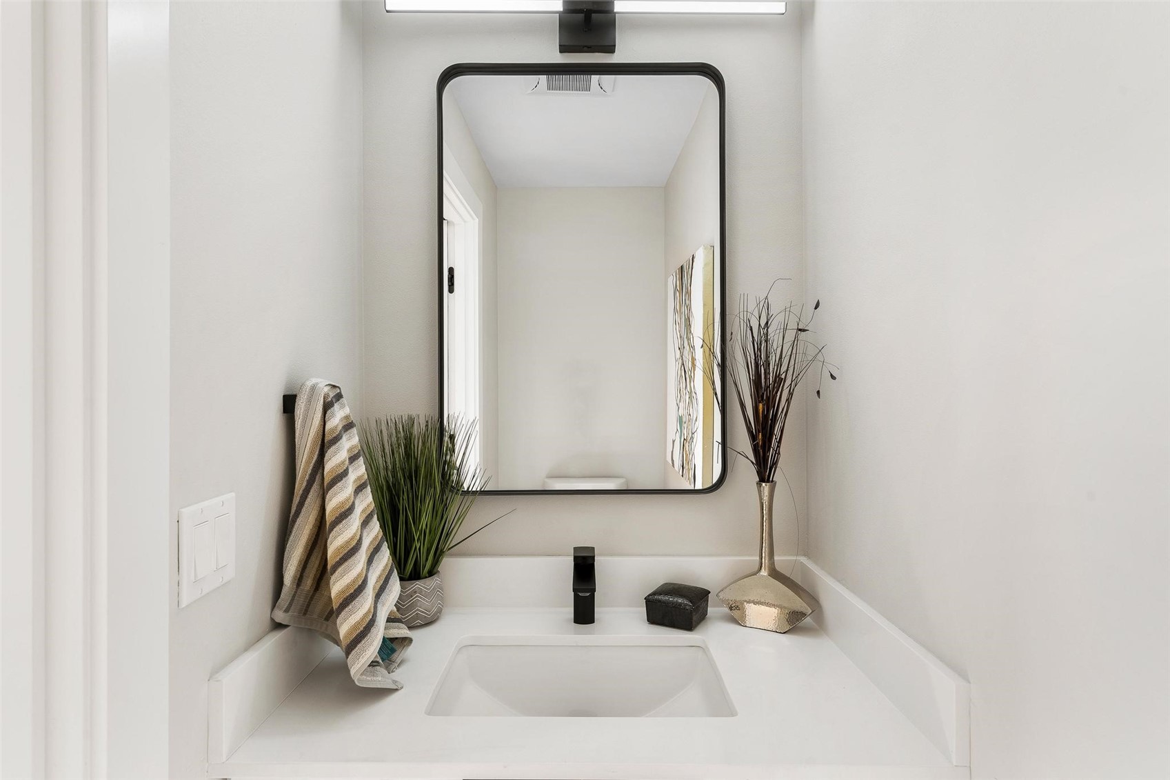 7144 47th Avenue Southwest Seattle, WA 98136 - Photo 18 of 29