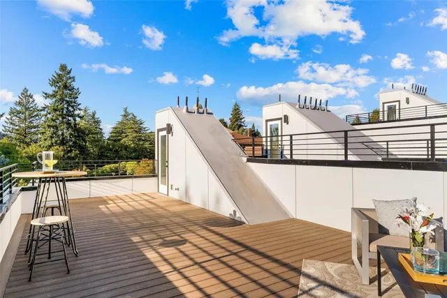 $775,000 | 7144 47th Avenue Southwest, Seattle, WA 98136