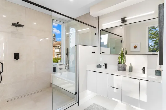 $775,000 | 7144 47th Avenue Southwest, Seattle, WA 98136