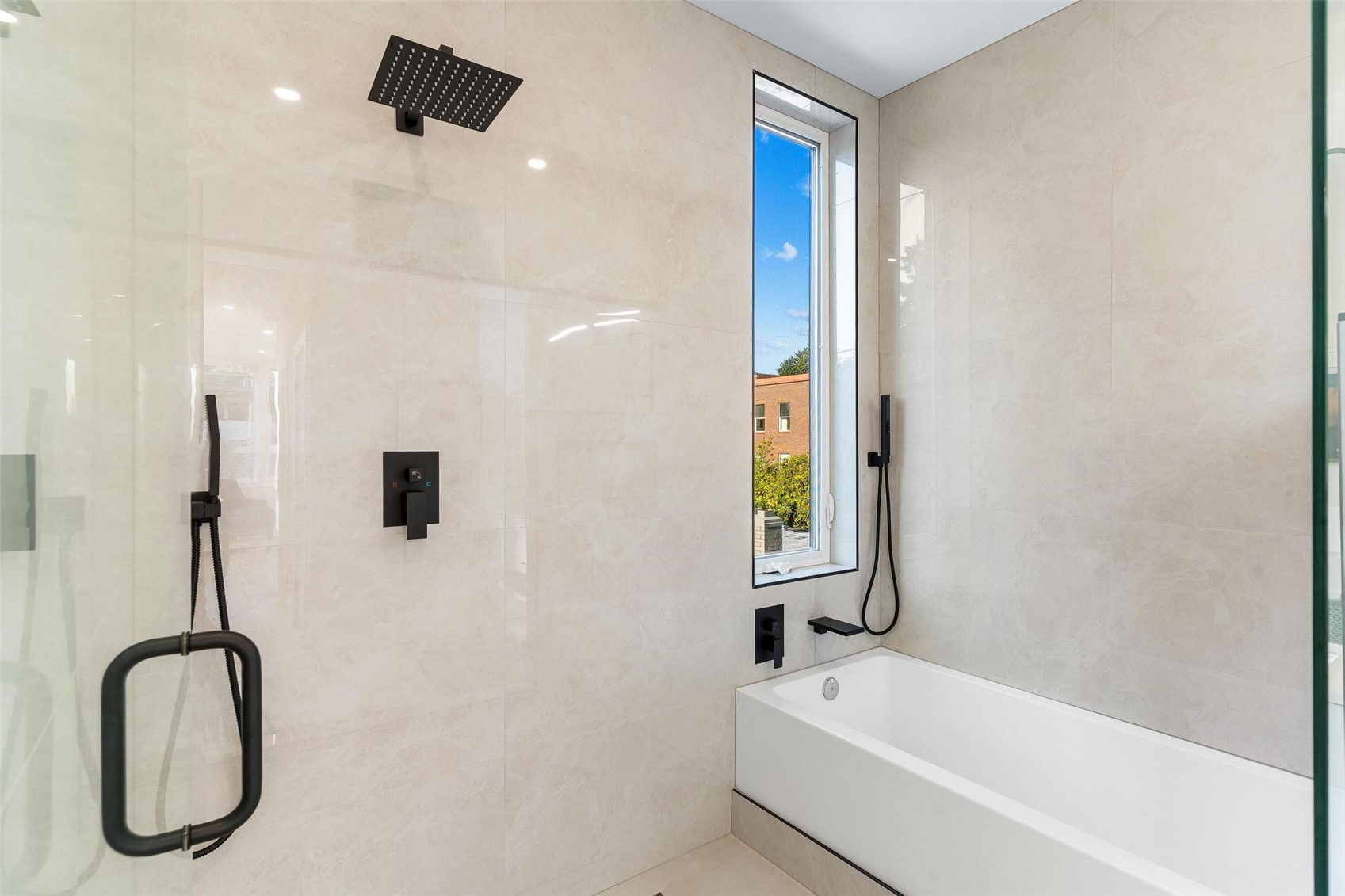 7144 47th Avenue Southwest Seattle, WA 98136 - Photo 10 of 29