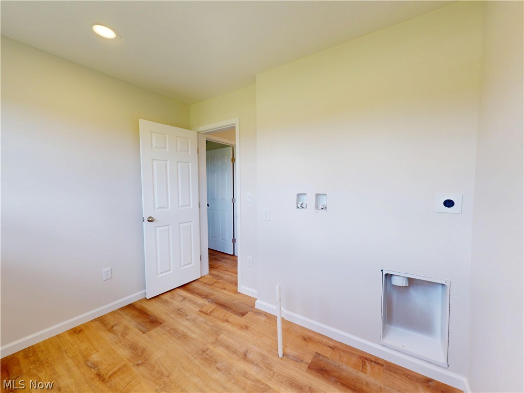 12395 Winchell Road Painesville, OH 44077 - Photo 21 of 46 Second floor laundry
