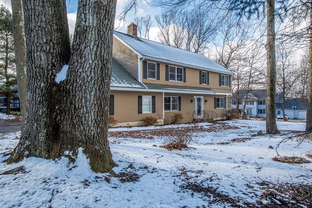 130 Lodi Road Marlborough, MA 01752 - Photo 2 of 26 Gallery Image 2