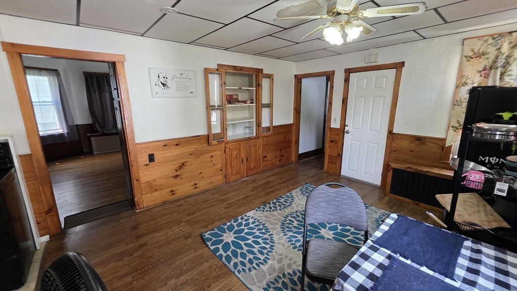 360 Hamilton Street Worcester, MA 01604 - Photo 13 of 35 a living room with furniture and a flat screen tv