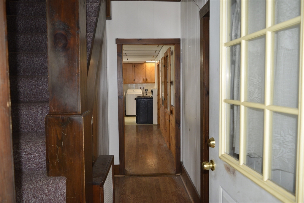 360 Hamilton Street Worcester, MA 01604 - Photo 7 of 35