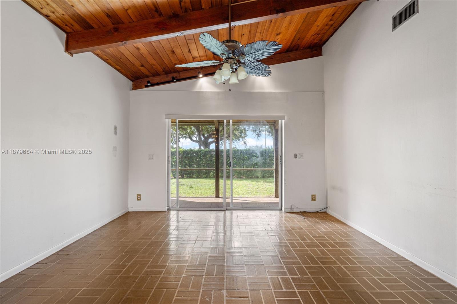 140 Fox Road, Unit 346 Hollywood, FL 33024 - Photo 12 of 39 Gallery Image 12