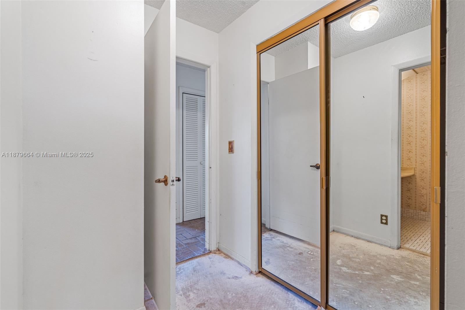 140 Fox Road, Unit 346 Hollywood, FL 33024 - Photo 22 of 39 Gallery Image 22