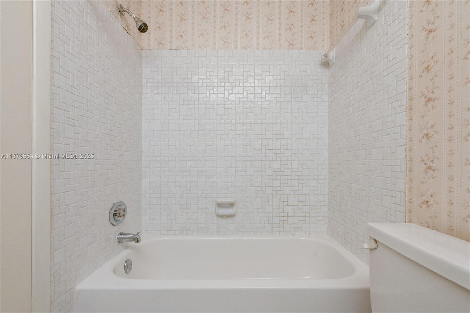 140 Fox Road, Unit 346 Hollywood, FL 33024 - Photo 25 of 39 Gallery Image 25