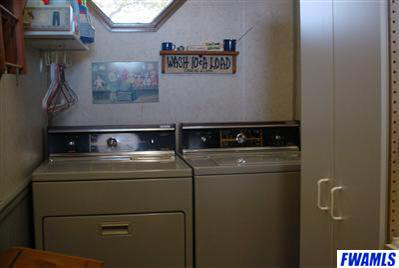 10125 Watterson Road Churubusco, IN 46723 - Photo 11 of 12 Gallery Image 11