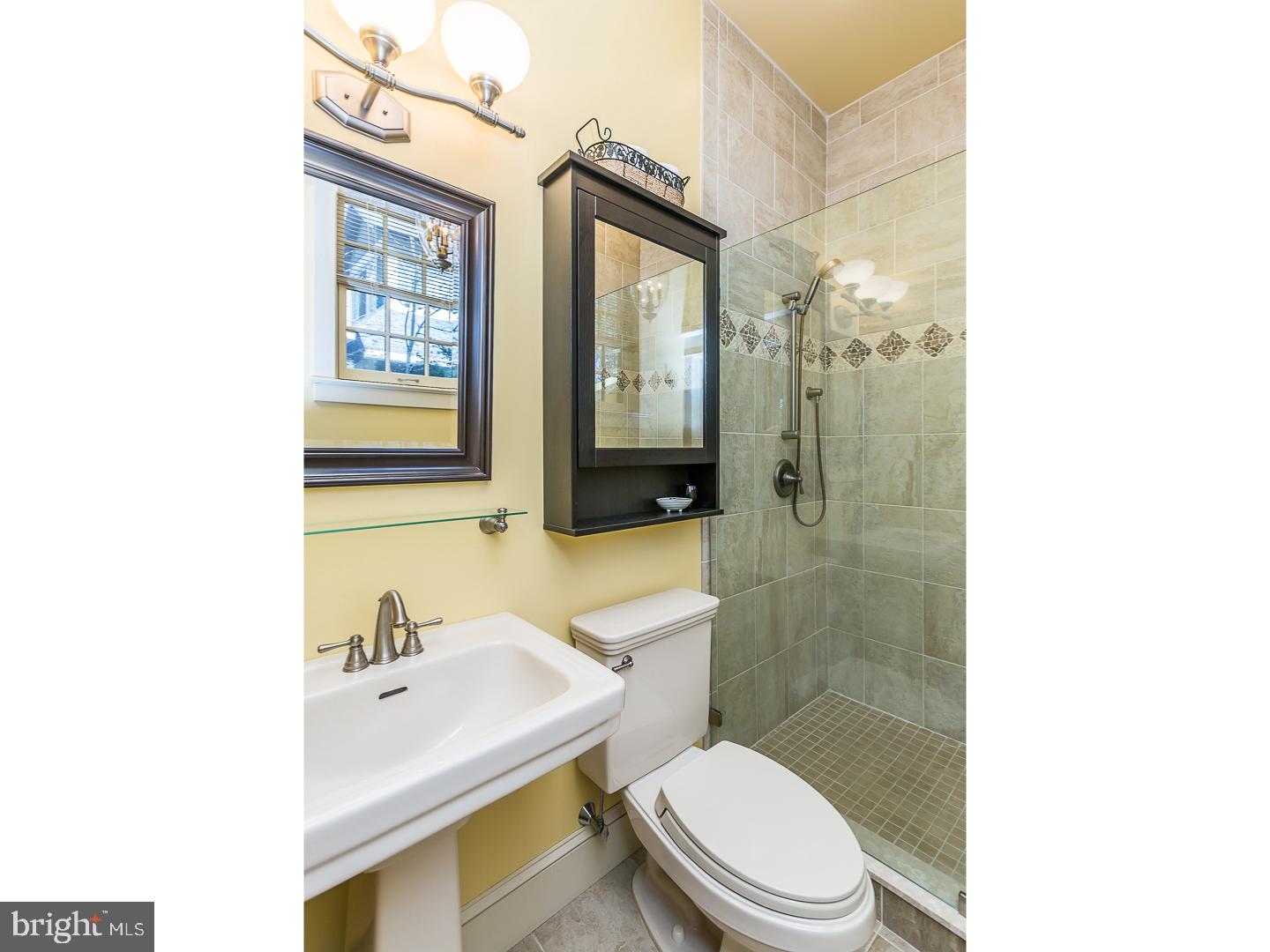 509 Strathmore Road Havertown, PA 19083 - Photo 12 of 25