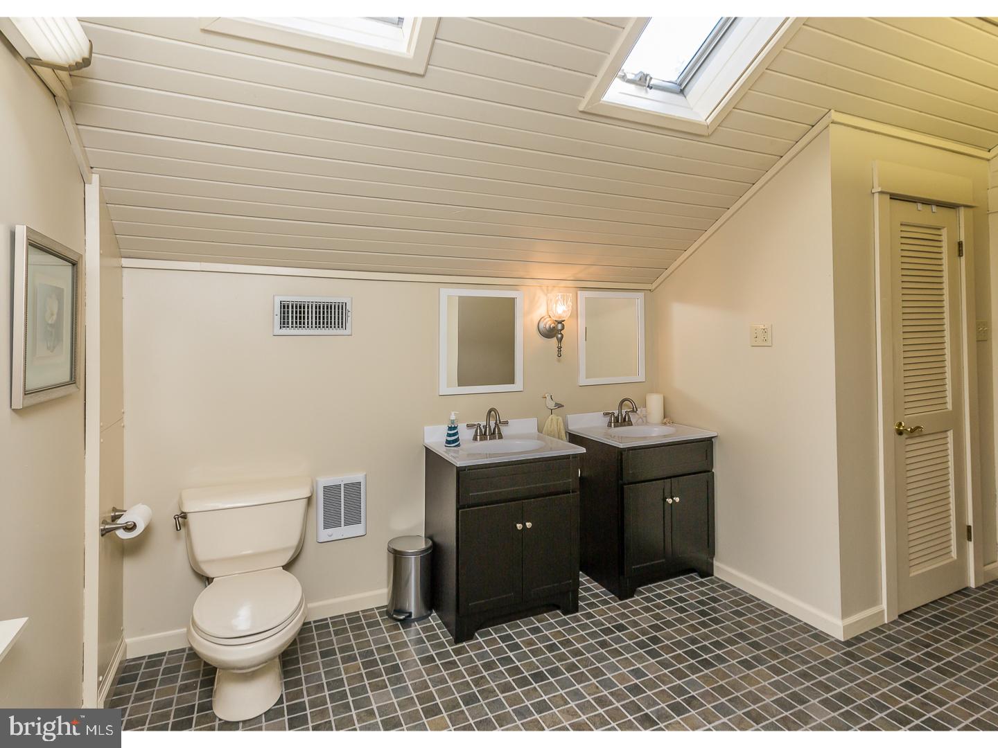 509 Strathmore Road Havertown, PA 19083 - Photo 22 of 25