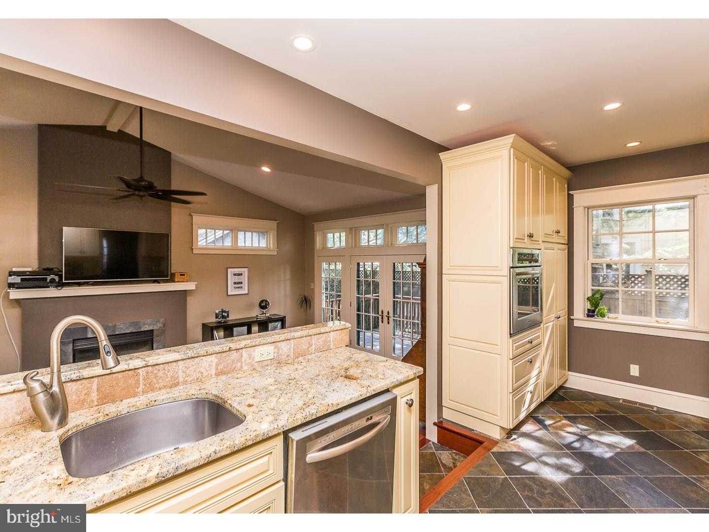 509 Strathmore Road Havertown, PA 19083 - Photo 8 of 25