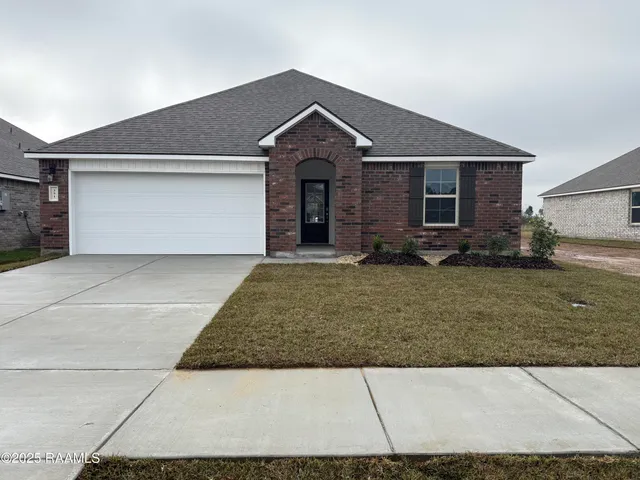 $242,000 | 351 Crowne Parc Drive, Opelousas, LA 70570