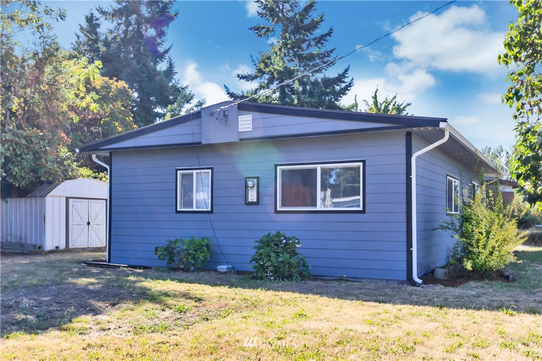 2100 Northeast 6th Place Renton, WA 98056 - Photo 2 of 10 Gallery Image 2