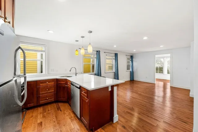 $1,749,000 | 50 Spring Street, Cambridge, MA 02141