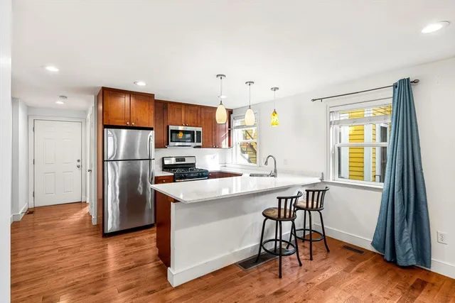 $1,749,000 | 50 Spring Street, Cambridge, MA 02141