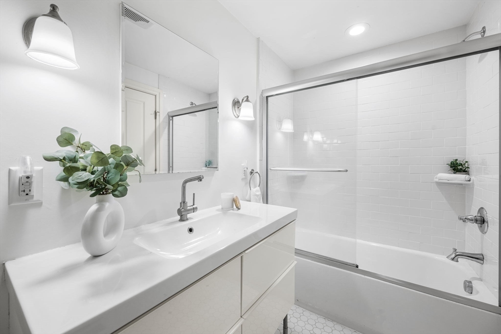 50 Spring Street Cambridge, MA 02141 - Photo 21 of 36