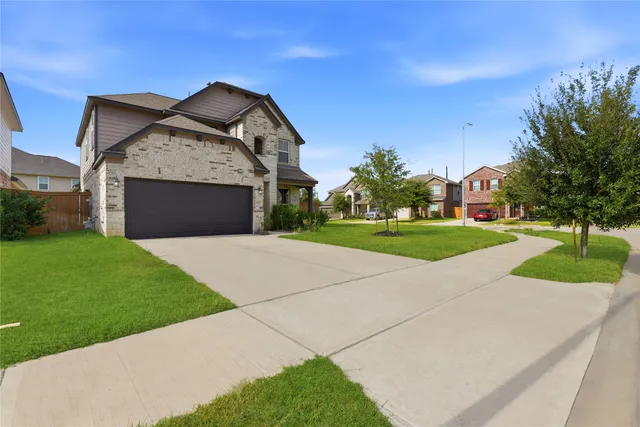 $2,800 | 5102 Brookshire Pass Drive, Fulshear, TX 77423