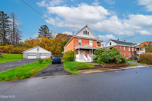 $300,000 | 1 Harris Avenue, Mechanicville, NY 12118