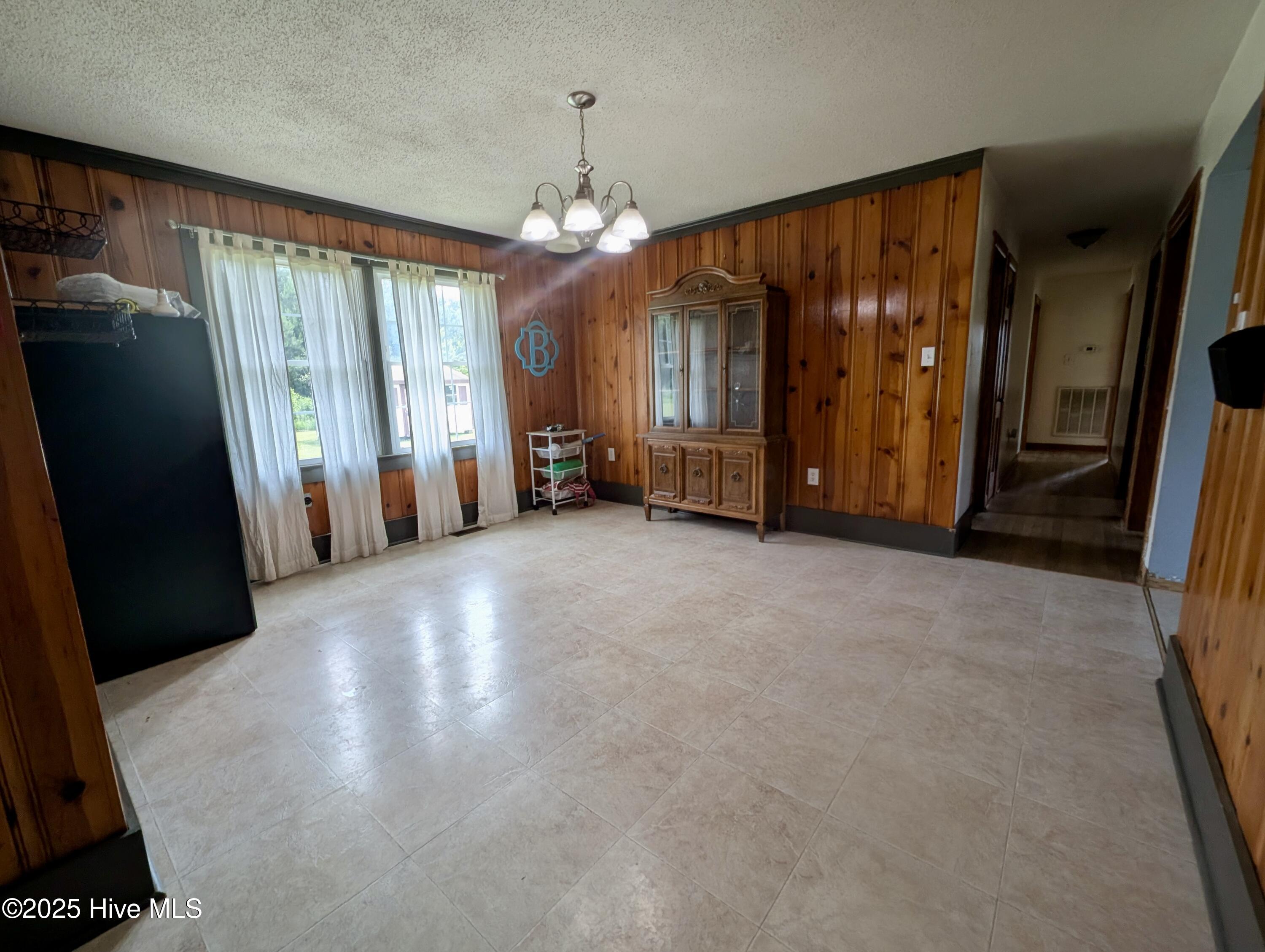5 Keys Cross Road Hobbsville, NC 27946 - Photo 25 of 42 Formal Dining