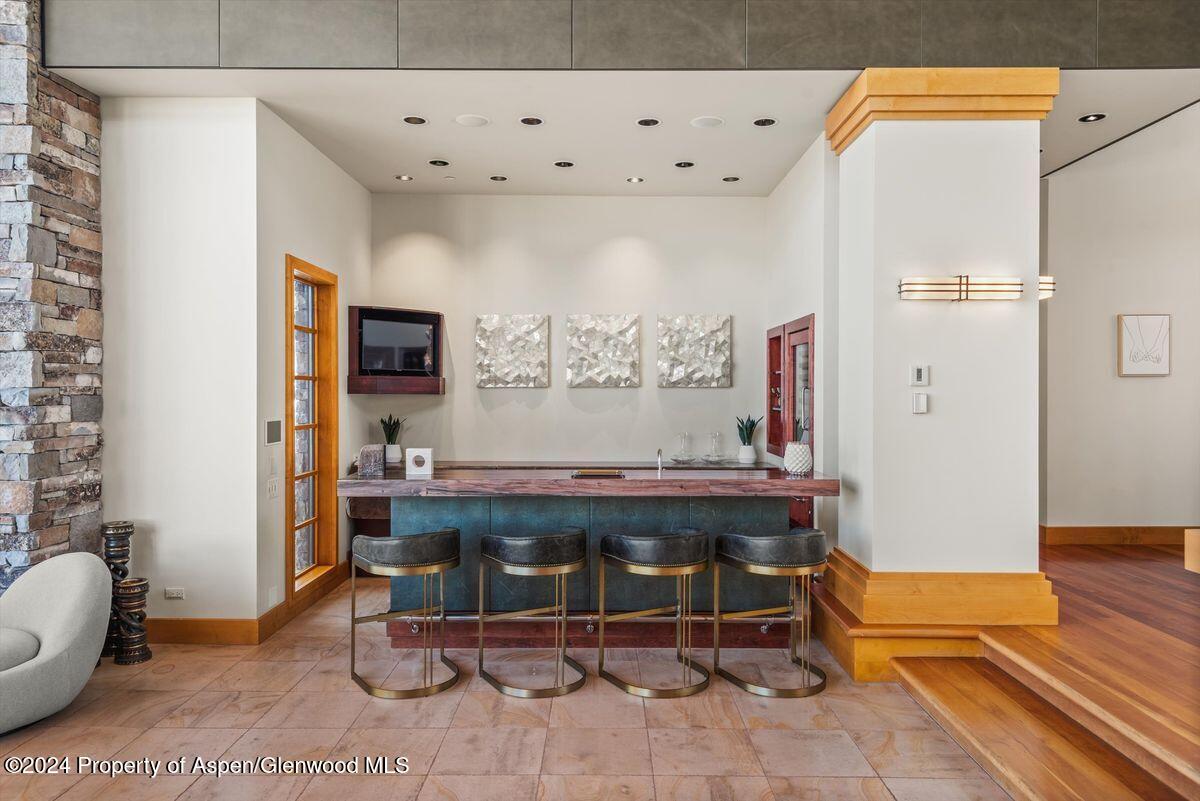 300 Eagle Pines Drive Aspen, CO 81611 - Photo 10 of 47 photo_online_011