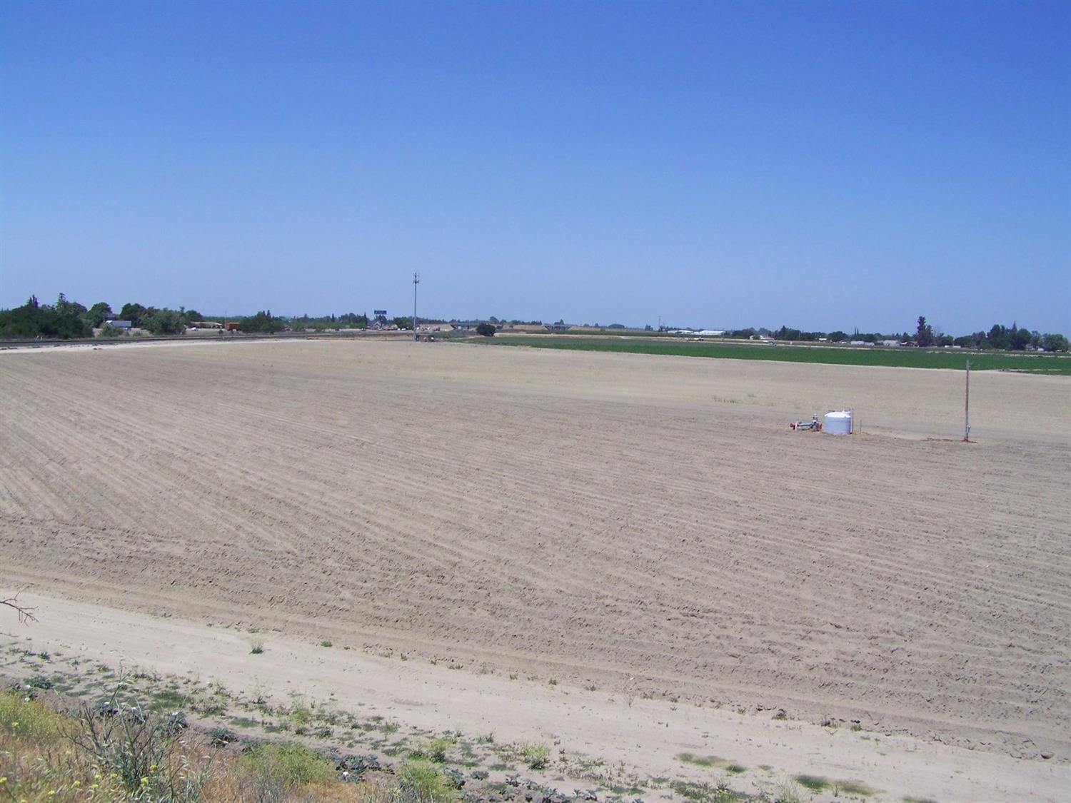 1 Shanks Road Delhi, CA 95315 - Photo 3 of 14