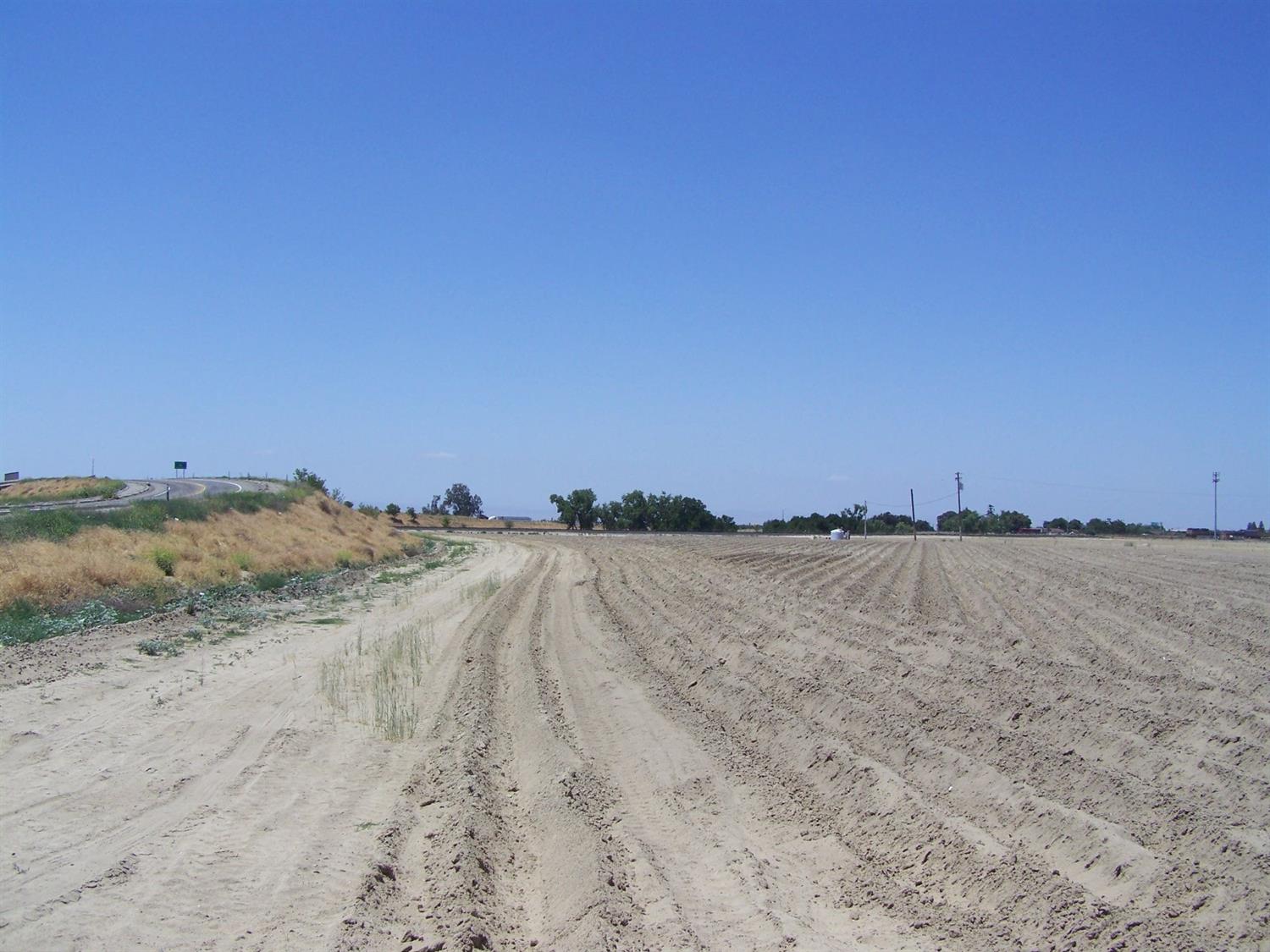 1 Shanks Road Delhi, CA 95315 - Photo 9 of 14