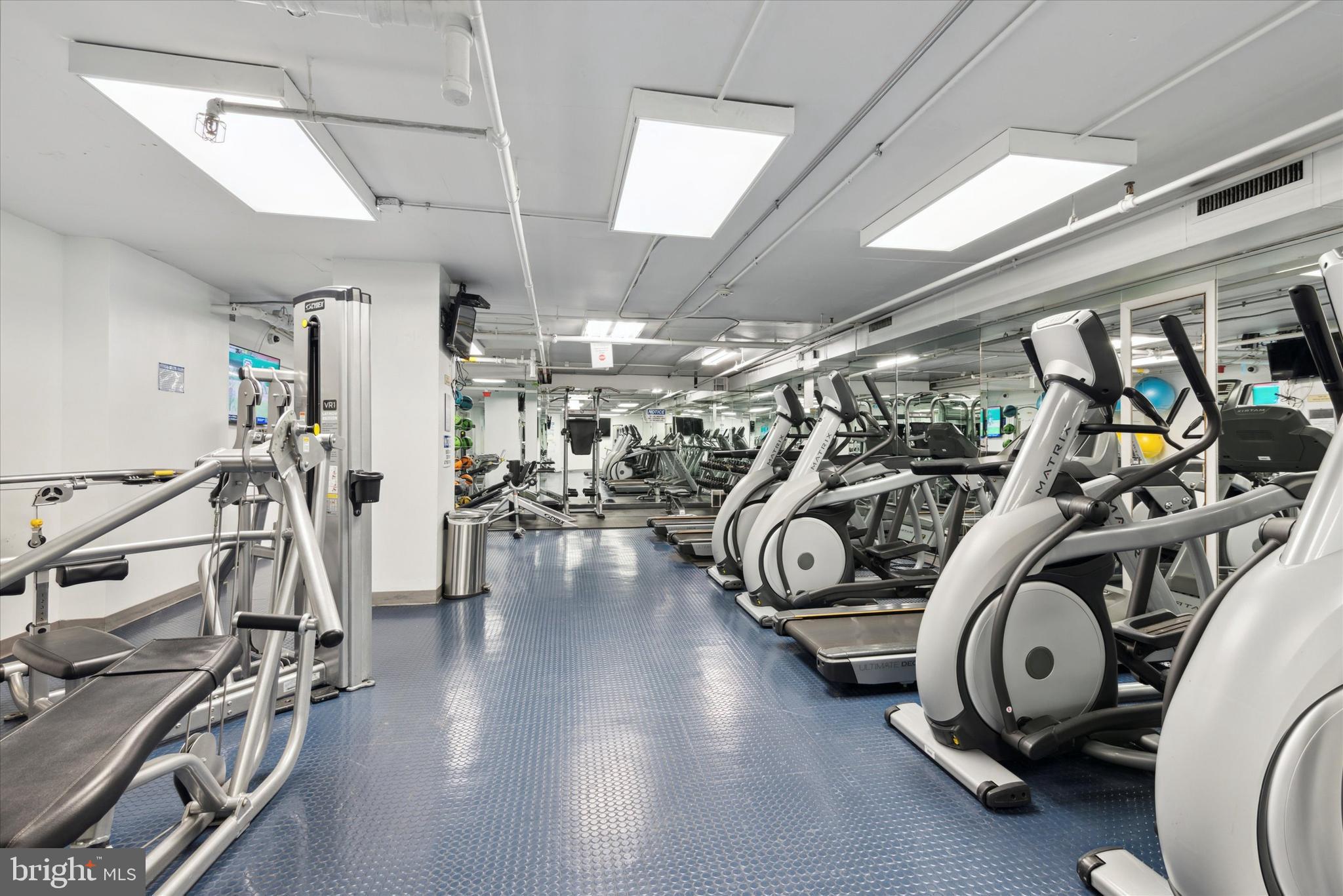 2101 Chestnut Street, Unit 213 Philadelphia, PA 19103 - Photo 22 of 23 Fitness Center