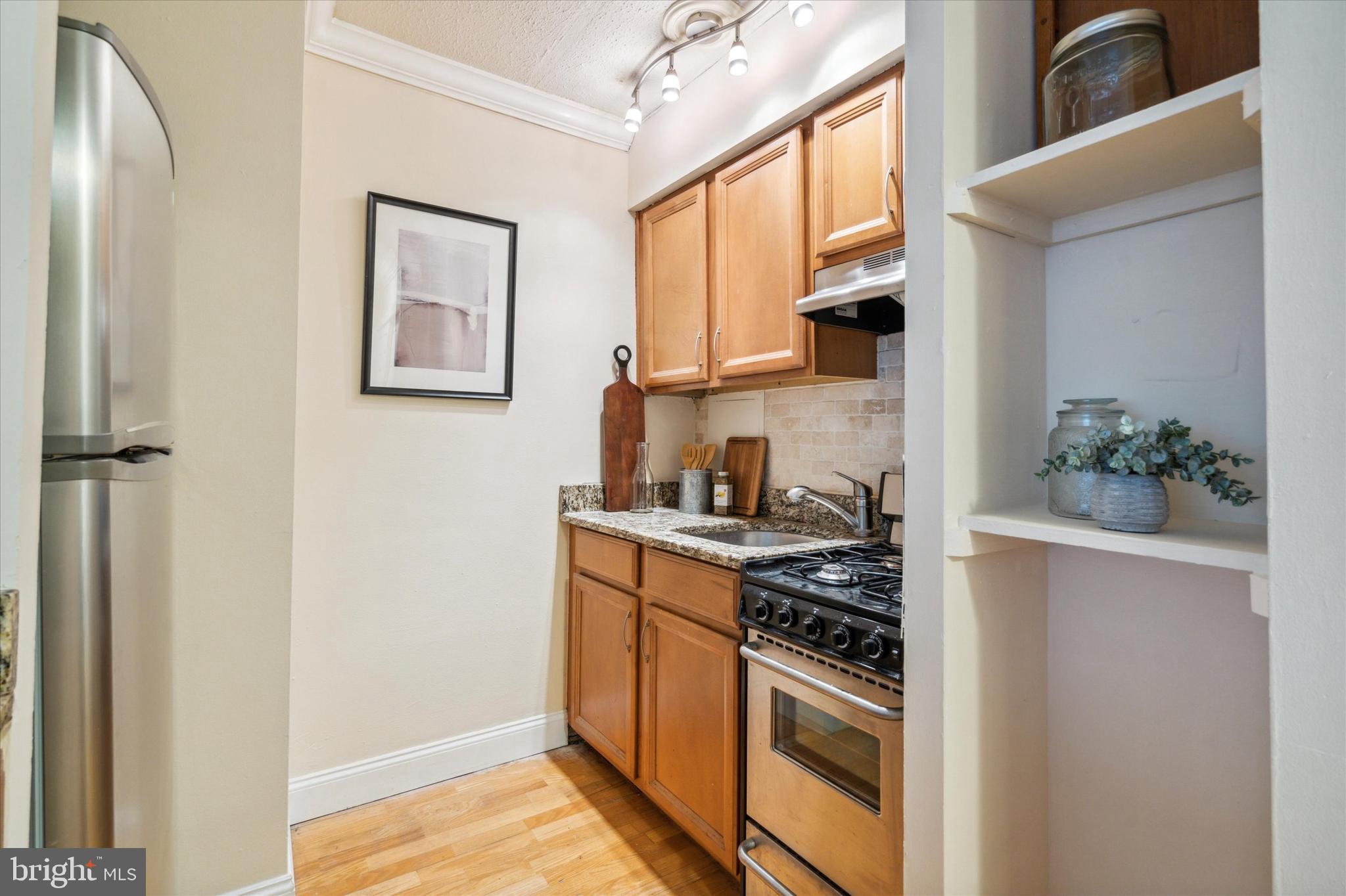 2101 Chestnut Street, Unit 213 Philadelphia, PA 19103 - Photo 7 of 23
