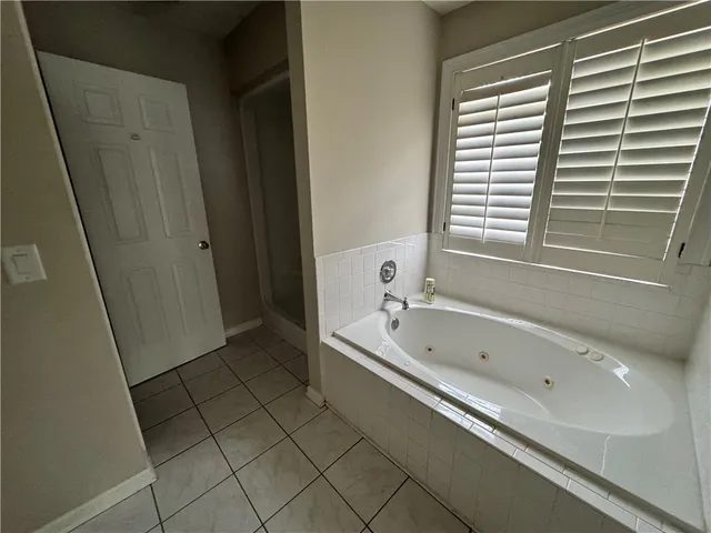 $2,400 | 183 Wood Crest Circle, Brunswick, GA 31525