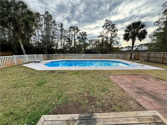 $2,400 | 183 Wood Crest Circle, Brunswick, GA 31525