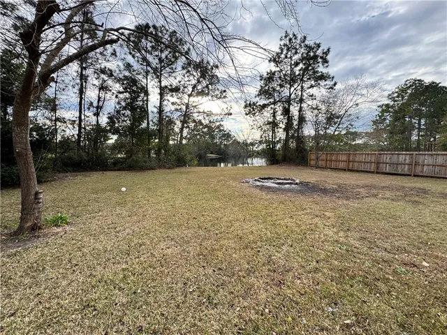 $2,400 | 183 Wood Crest Circle, Brunswick, GA 31525