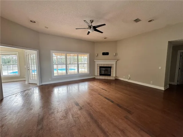 $2,400 | 183 Wood Crest Circle, Brunswick, GA 31525