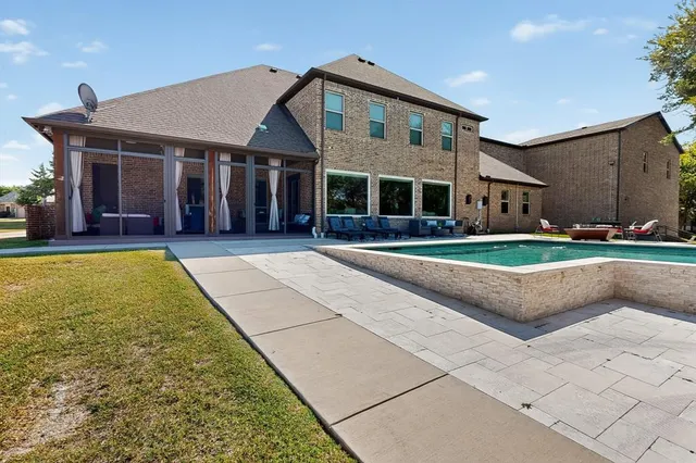 a view of a garden with plants
