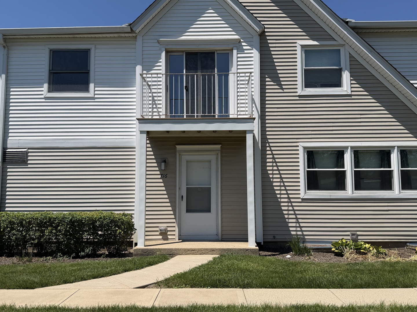 716 Inverrary Lane, Unit D Deerfield, IL 60015 - Photo 1 of 1