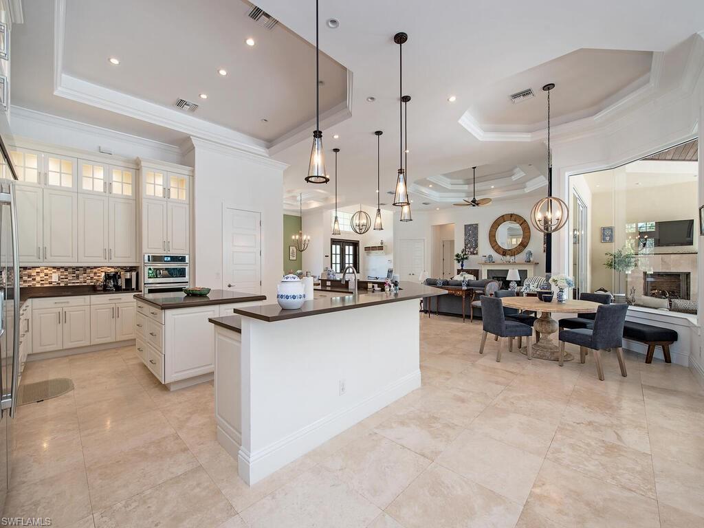 698 Gordonia Road Naples, FL 34108 - Photo 4 of 19 Gallery Image 4