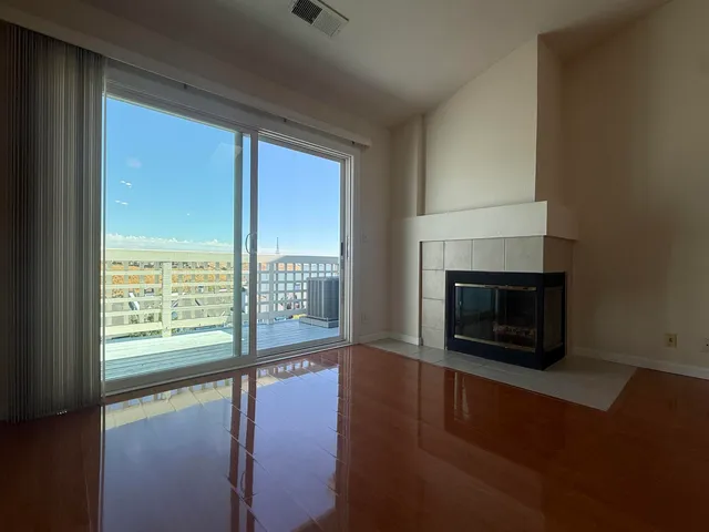 $380,000 | 611 Sea Ranch Court, Unit 6, Vallejo, CA 94591