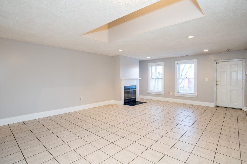 30 Mattoon Street, Unit 3 Springfield, MA 01105 - Photo 20 of 38 a view of an empty room and window