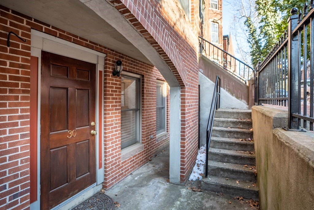 30 Mattoon Street, Unit 3 Springfield, MA 01105 - Photo 6 of 38