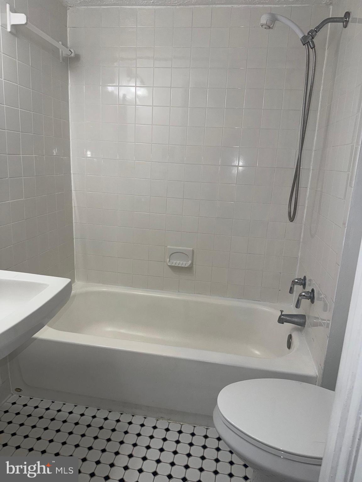 2837 Shepperton Terrace Silver Spring, MD 20904 - Photo 15 of 20